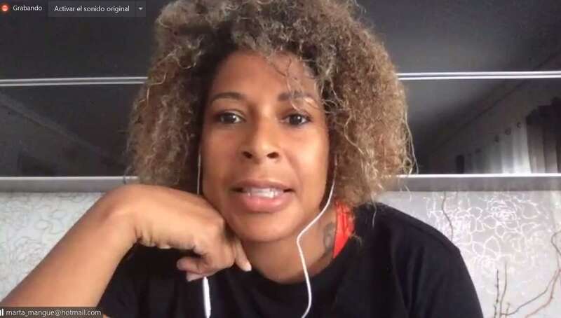 La deportista teldense Marta Mangué leyó el manifiesto a favor de la diversidad sexual / TA